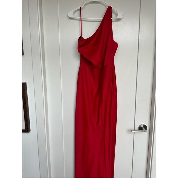 NWT Anthropologie BHLDN Dylan One-Shoulder Satin Side-Slit Gown in Red, Size 12 - Picture 8 of 13